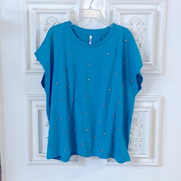Like New: Teal Capped Sleeves Comfy Tee w/Silver Embellishments by Love Nation - Picture 8 of 16